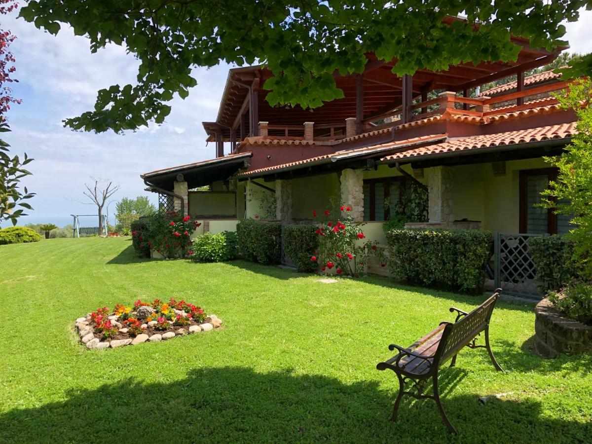 Casa Vacanze Patrizia Montefiore dellʼAso Buitenkant foto